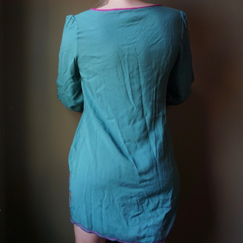 FLYING TOMATO Embroidered Tunic - Picture 3 of 6